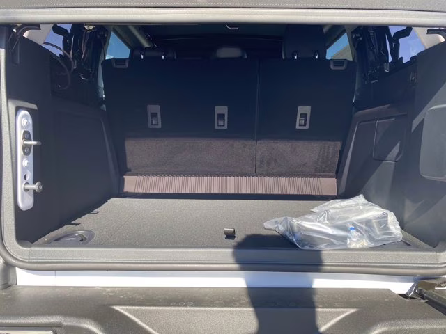 2025 Oxford White Ford Bronco Outer Banks 4X4 Convertible