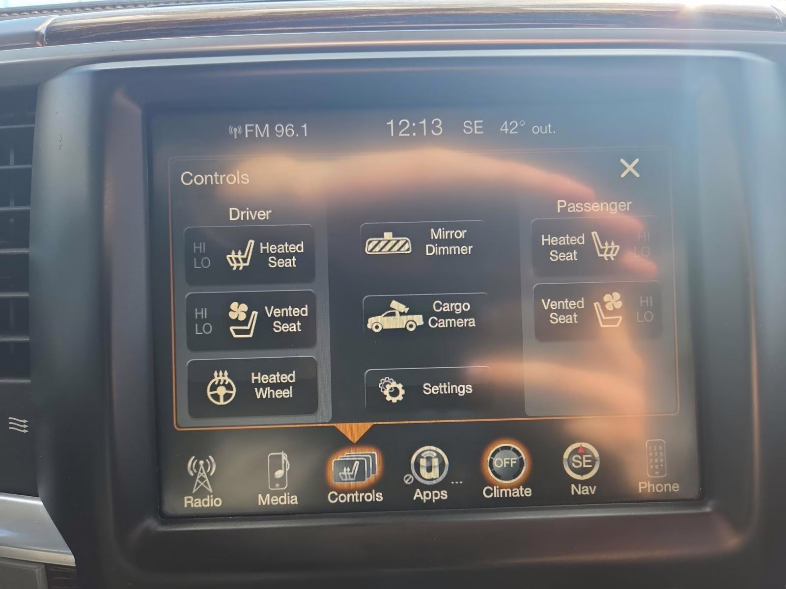 2015 Granite Crystal Metallic Clearcoat Ram 3500 Laramie Limited 4X4 Truck