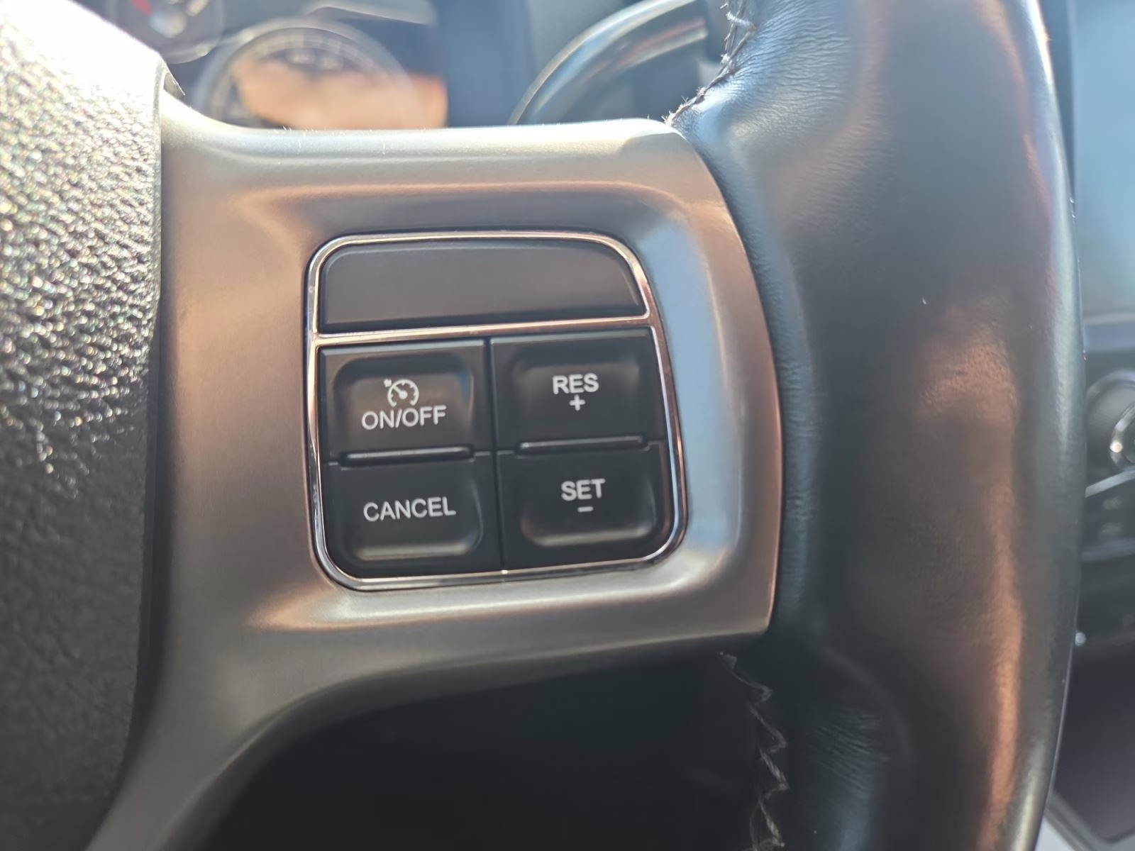 2015 Granite Crystal Metallic Clearcoat Ram 3500 Laramie Limited 4X4 Truck