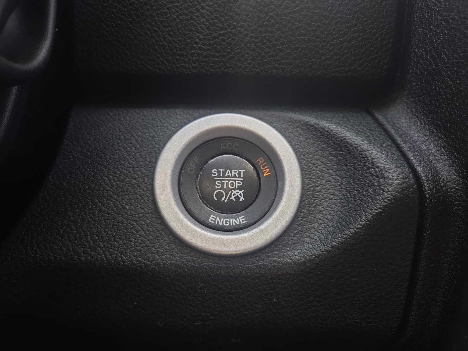 2015 Granite Crystal Metallic Clearcoat Ram 3500 Laramie Limited 4X4 Truck