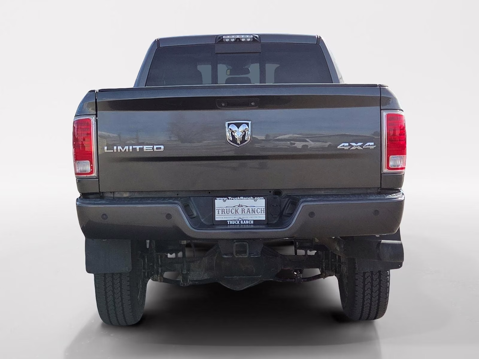 2015 Granite Crystal Metallic Clearcoat Ram 3500 Laramie Limited 4X4 Truck