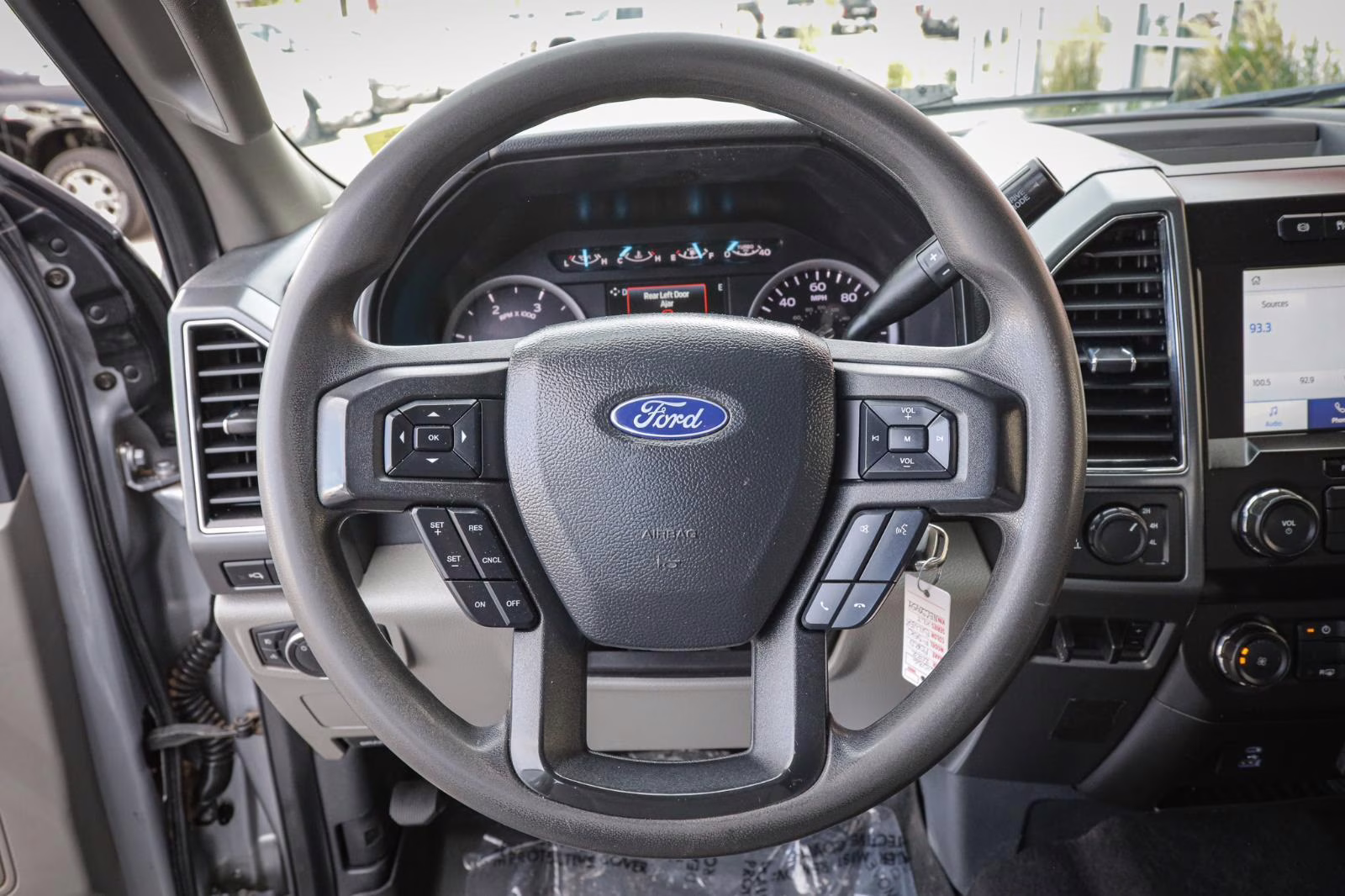 2022 Iconic Silver Ford Super Duty F-350 SRW XLT 4X4 Truck