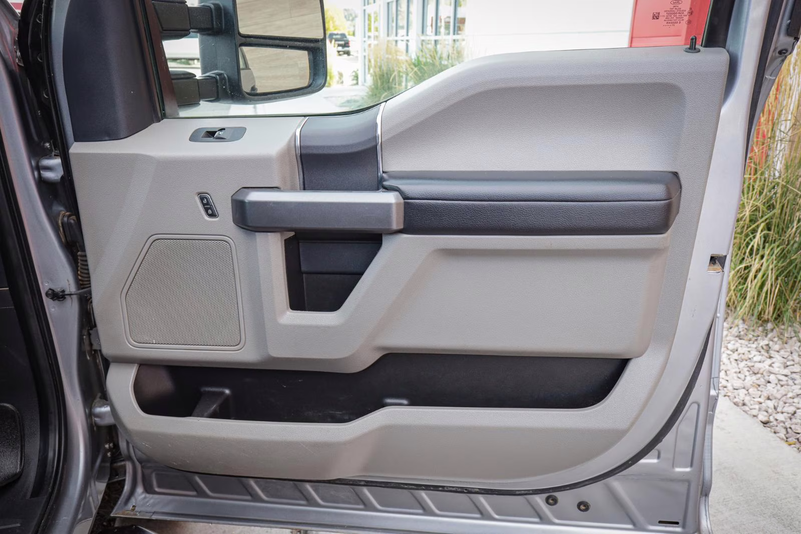 2022 Iconic Silver Ford Super Duty F-350 SRW XLT 4X4 Truck