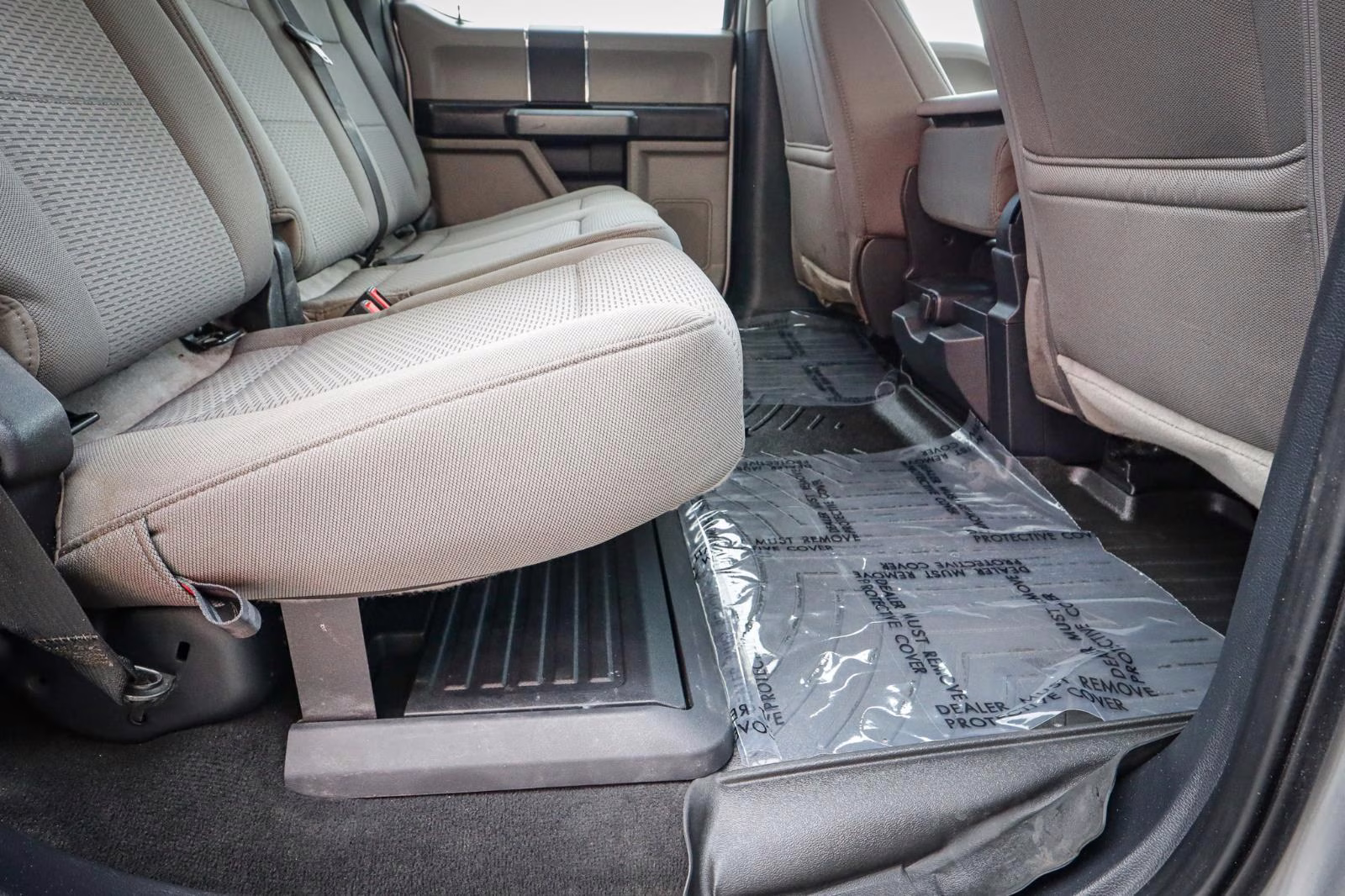 2022 Iconic Silver Ford Super Duty F-350 SRW XLT 4X4 Truck