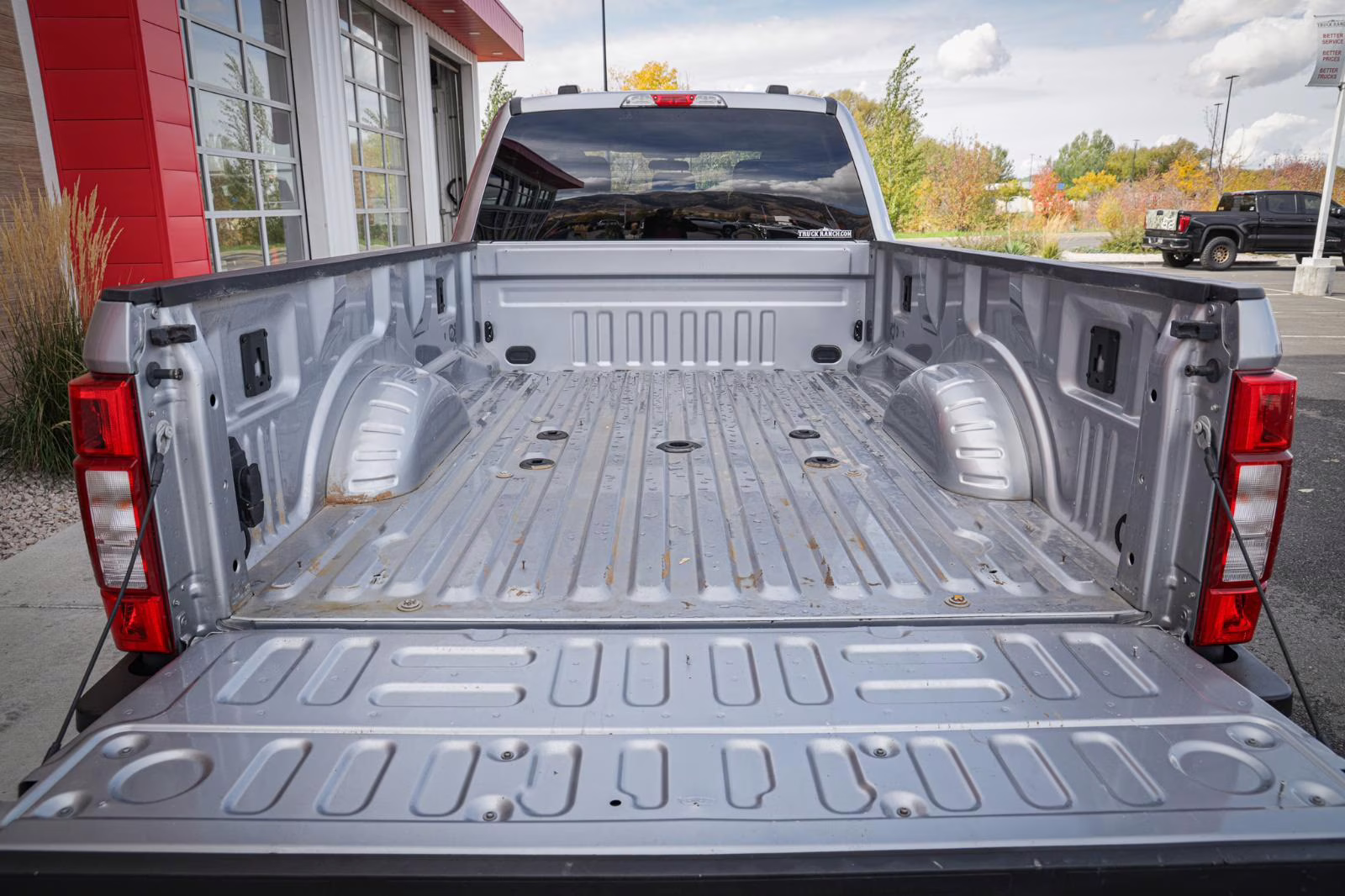 2022 Iconic Silver Ford Super Duty F-350 SRW XLT 4X4 Truck