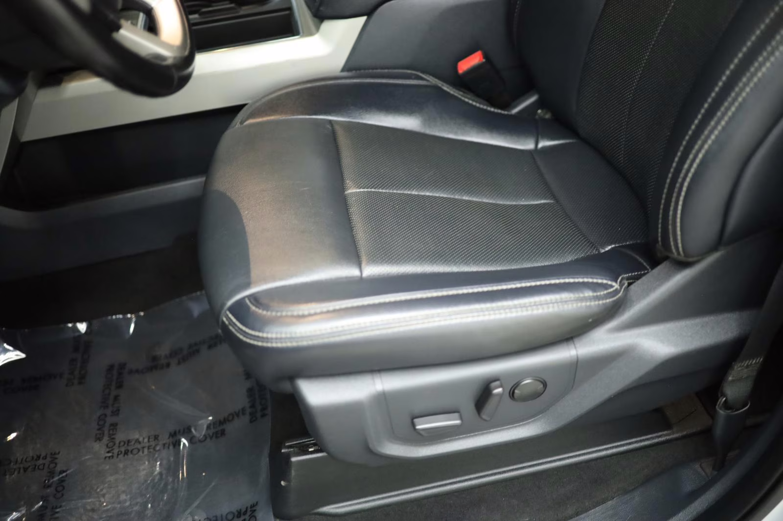 2022 Agate Black Ford Super Duty F-350 SRW Lariat 4X4 Truck