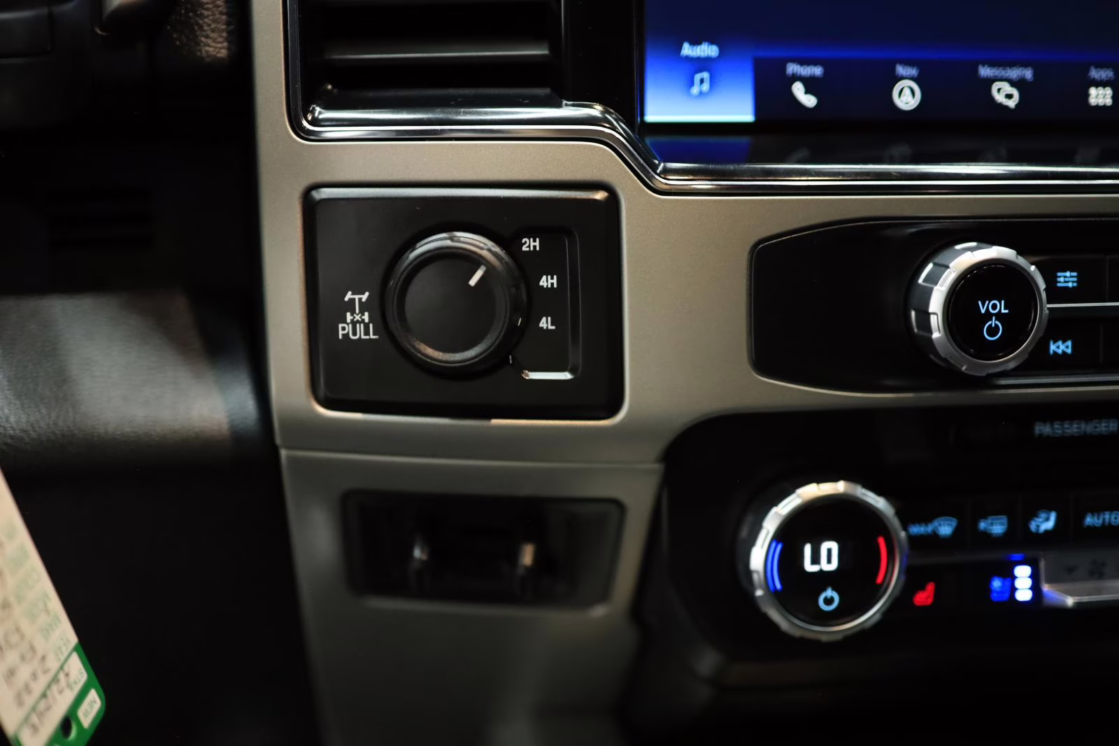 2022 Agate Black Ford Super Duty F-350 SRW Lariat 4X4 Truck