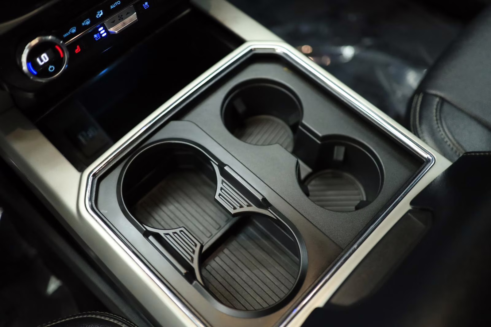 2022 Agate Black Ford Super Duty F-350 SRW Lariat 4X4 Truck