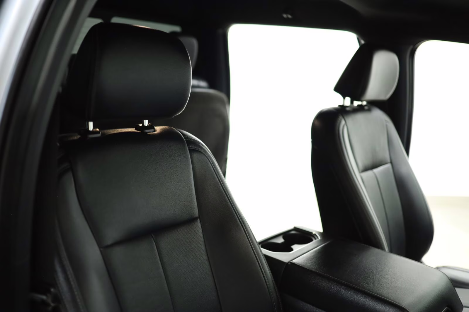 2022 Agate Black Ford Super Duty F-350 SRW Lariat 4X4 Truck