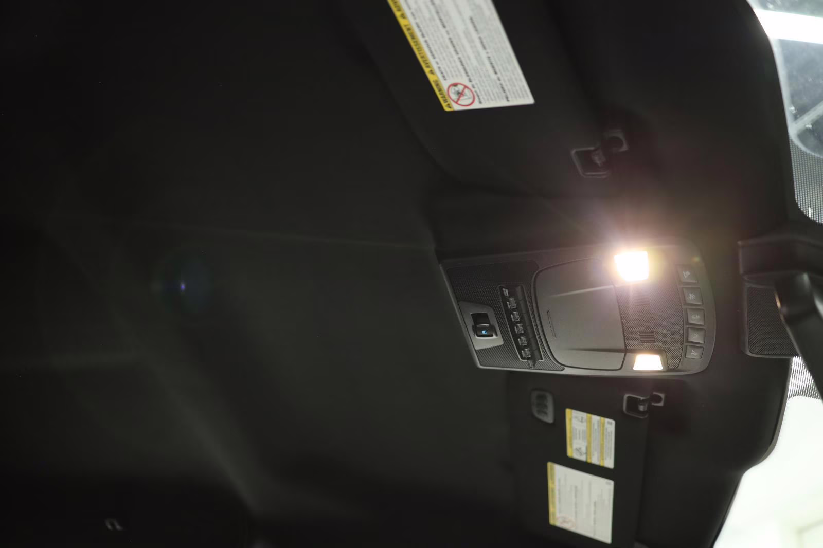 2022 Agate Black Ford Super Duty F-350 SRW Lariat 4X4 Truck