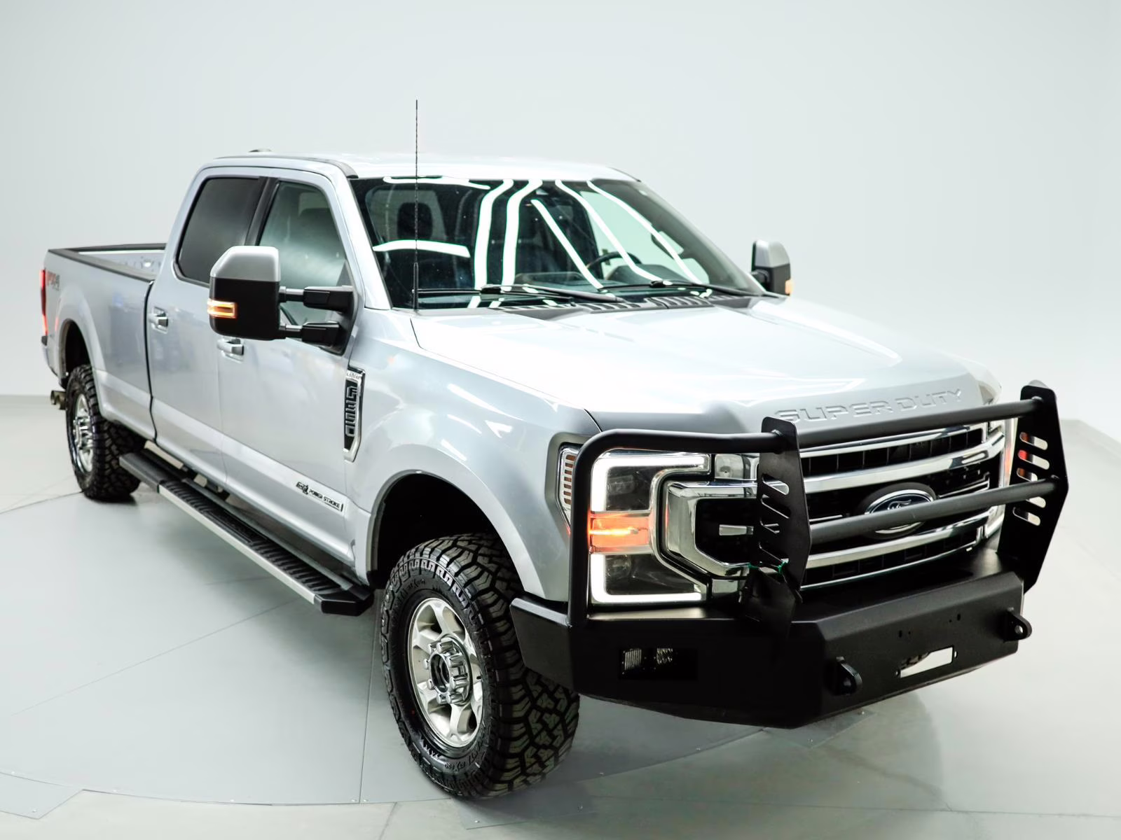 2022 Agate Black Ford Super Duty F-350 SRW Lariat 4X4 Truck