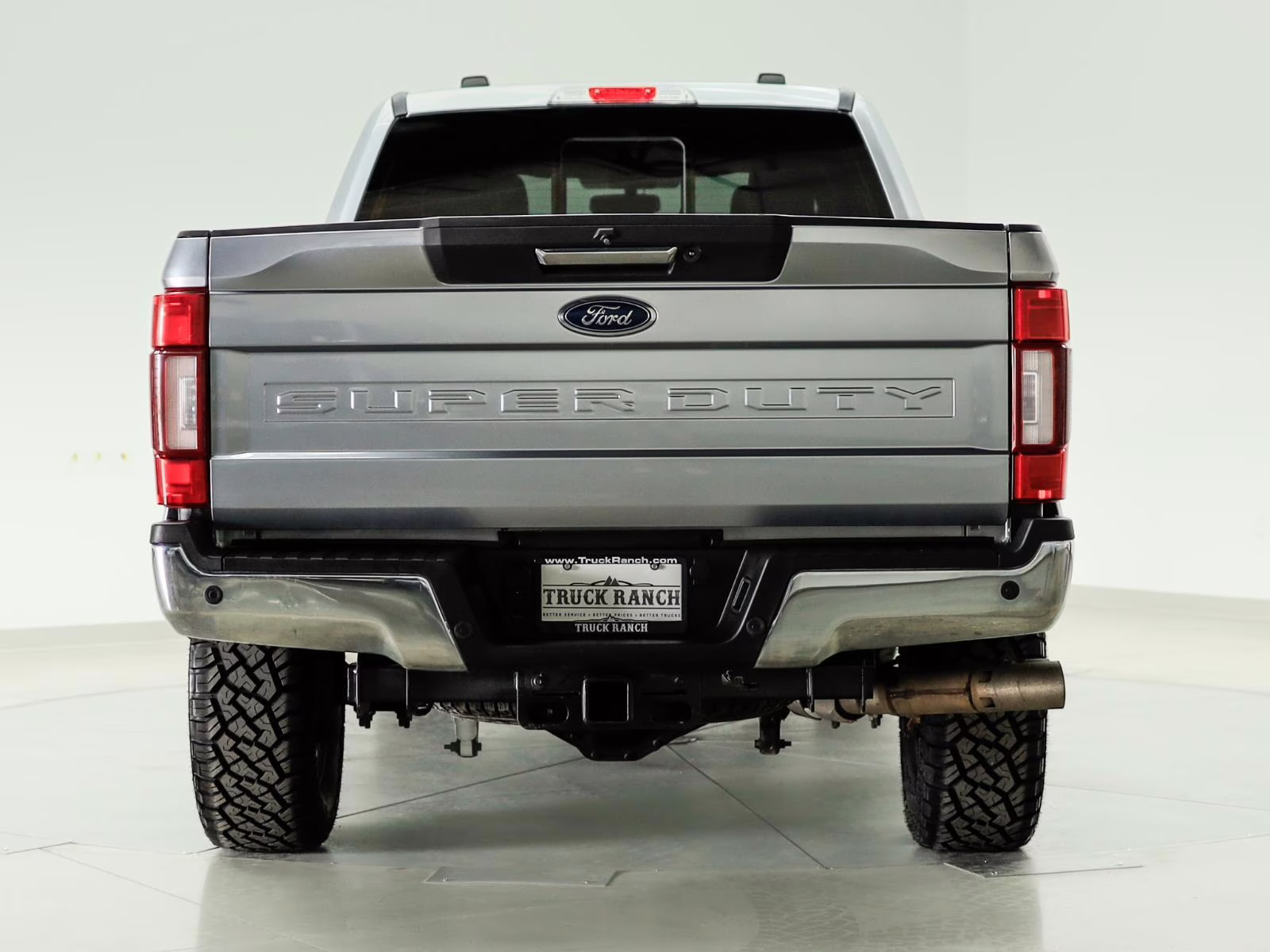 2022 Agate Black Ford Super Duty F-350 SRW Lariat 4X4 Truck