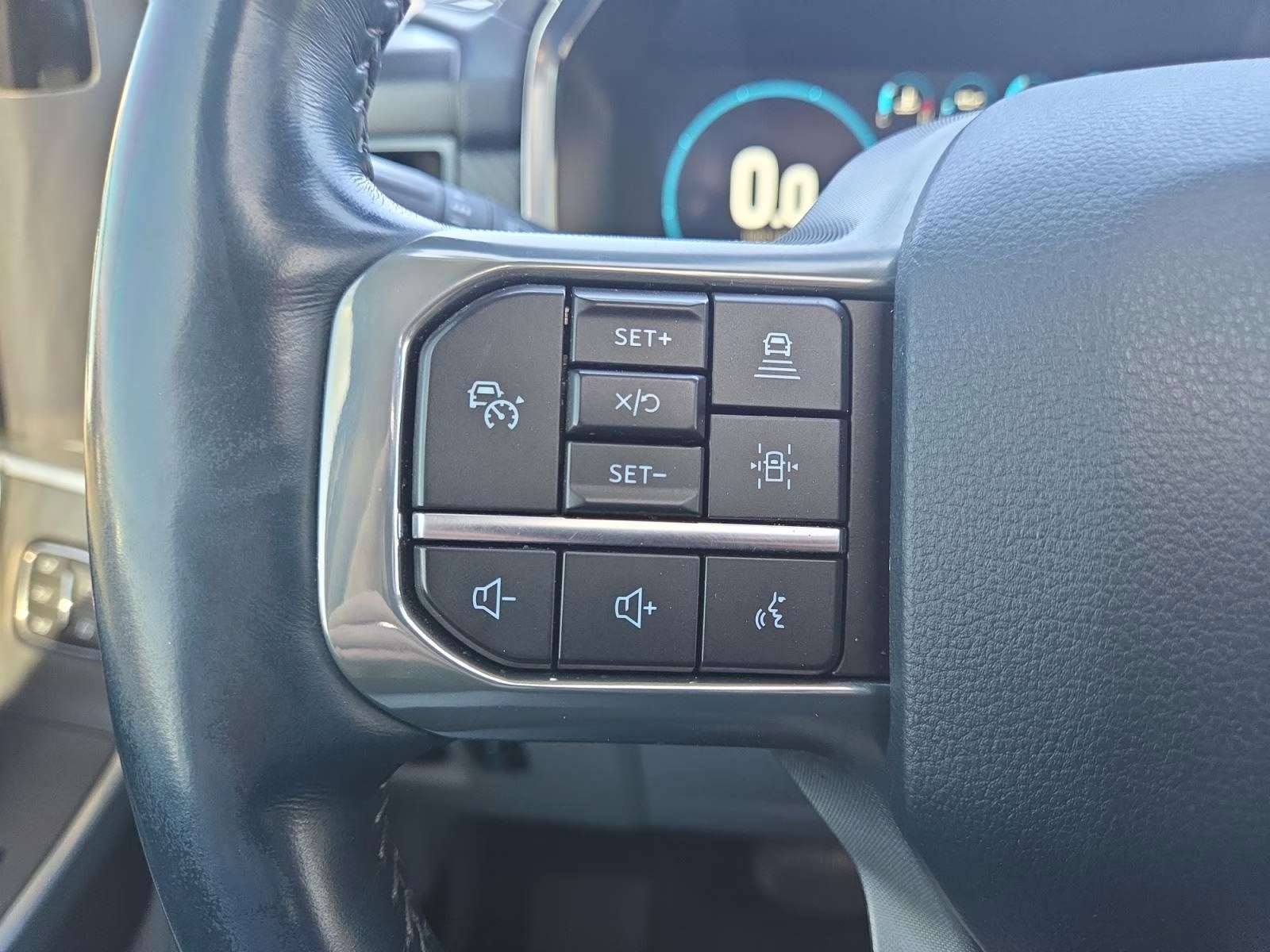 2023 Star White Metallic Tri-Coat Ford F-150 Limited 4X4 Truck