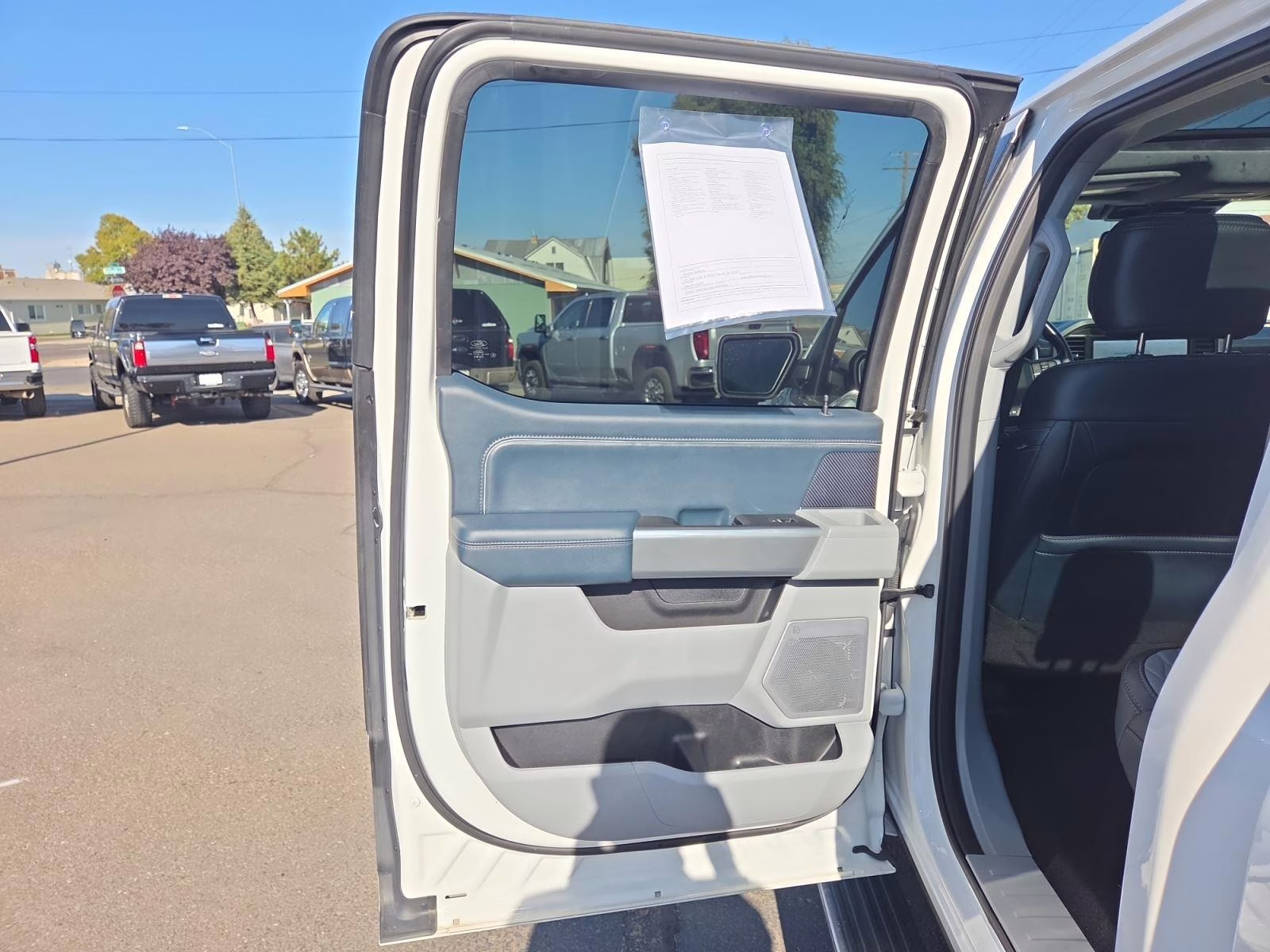 2023 Star White Metallic Tri-Coat Ford F-150 Limited 4X4 Truck