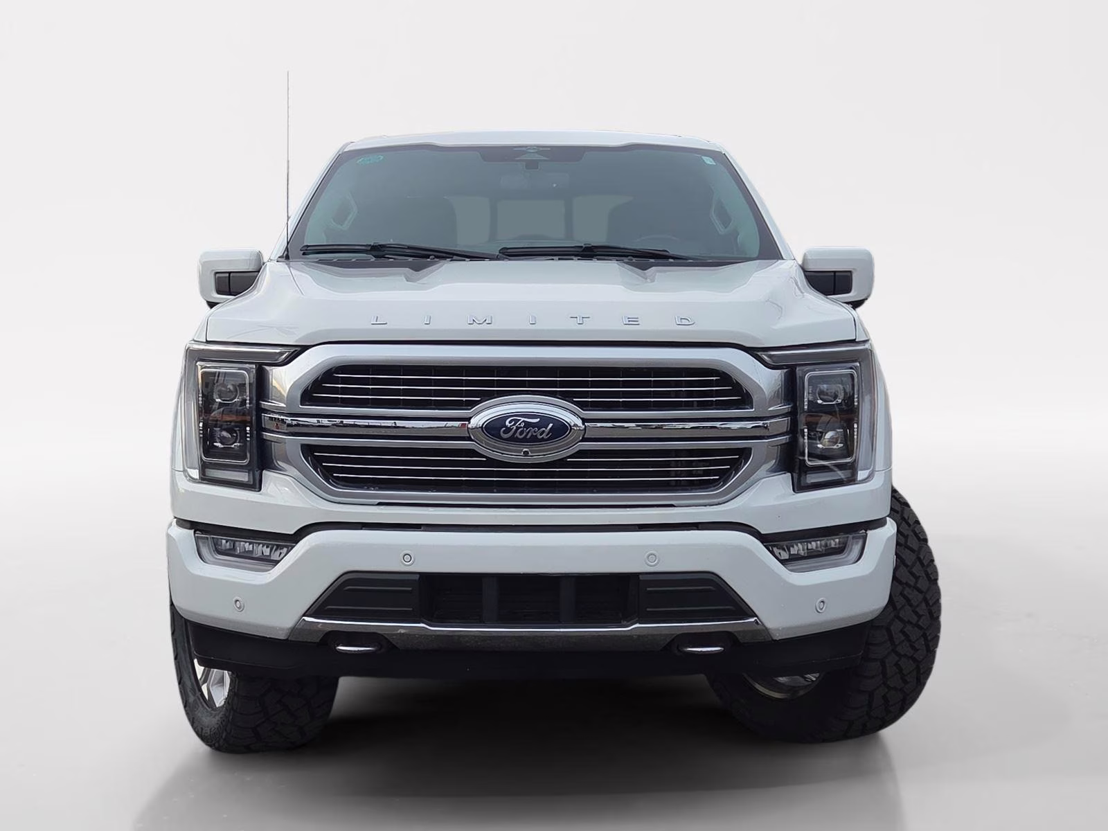 2023 Star White Metallic Tri-Coat Ford F-150 Limited 4X4 Truck