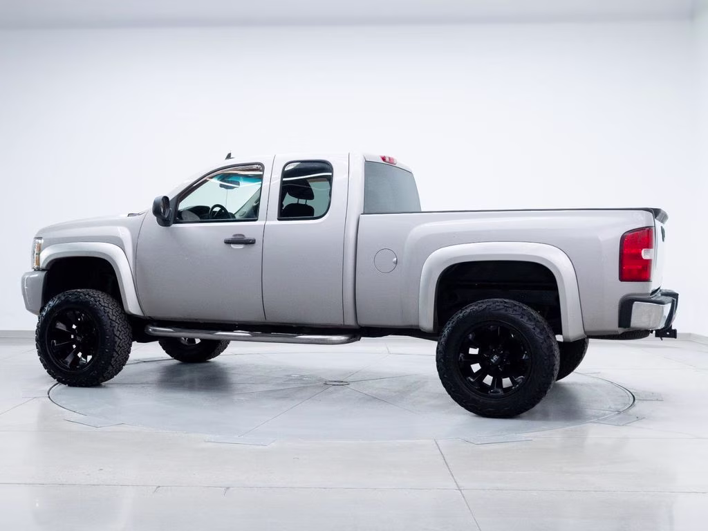 2008 Silver Birch Metallic Chevrolet Silverado 1500 LT 4X4 Truck