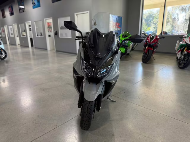 2025 GRY KYMCO AK 550i ABS Motorcycle