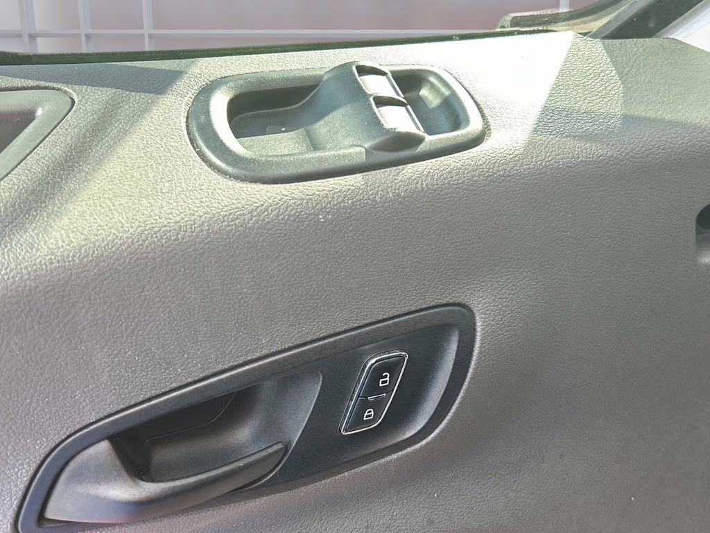 2022 Oxford White Ford Transit-350 XLT AWD Crossover