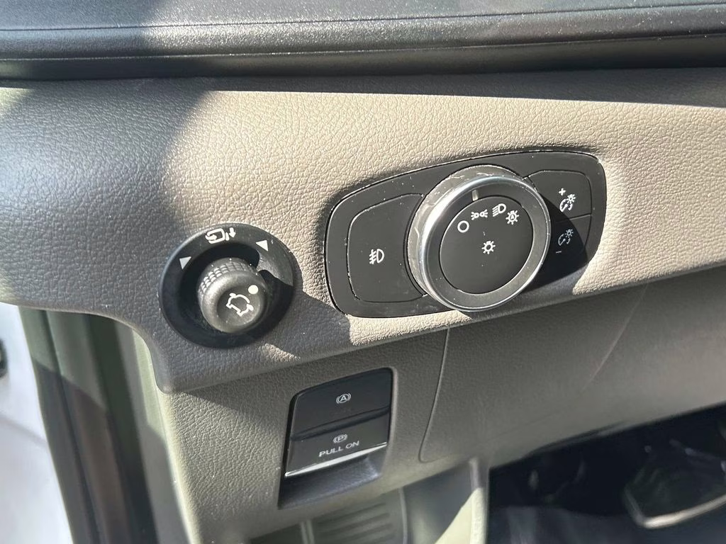 2022 Oxford White Ford Transit-350 XLT AWD Crossover