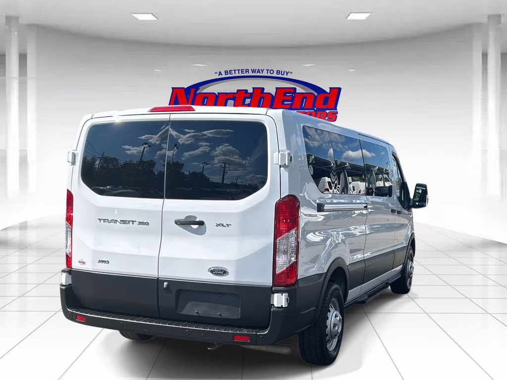 2022 Oxford White Ford Transit-350 XLT AWD Crossover