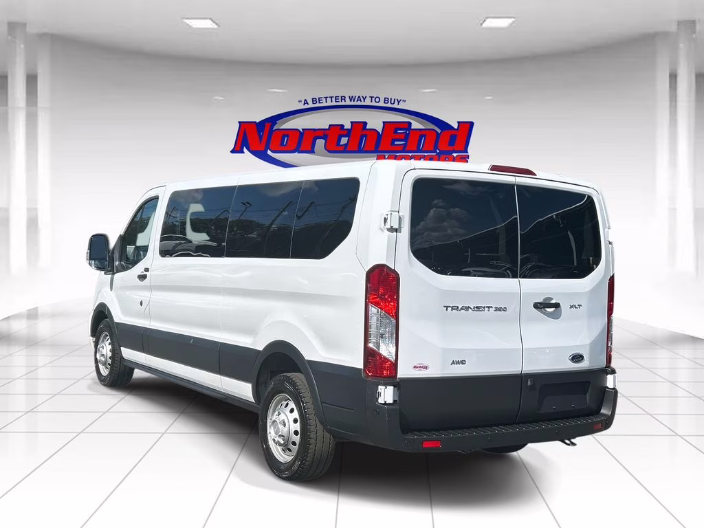2022 Oxford White Ford Transit-350 XLT AWD Crossover