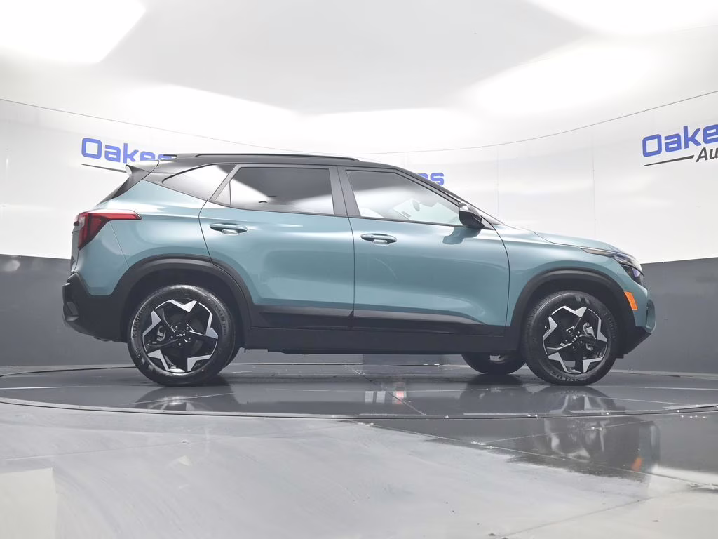 2026 Pluton Blue/Black Roof Kia Seltos S AWD SUV