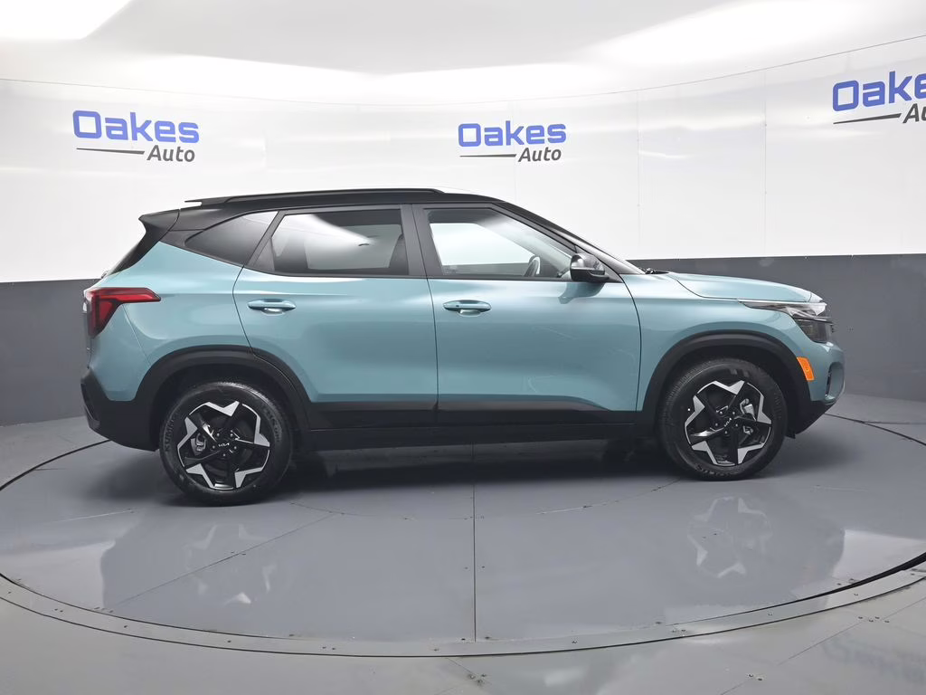 2026 Pluton Blue/Black Roof Kia Seltos S AWD SUV