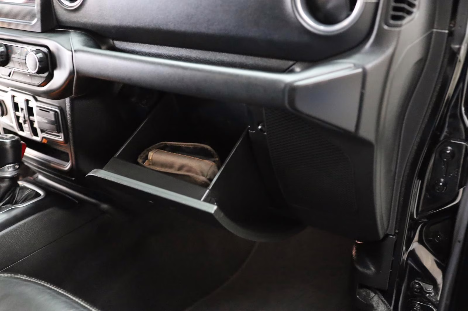 2018 Black Jeep Wrangler Unlimited Sahara 4X4 SUV