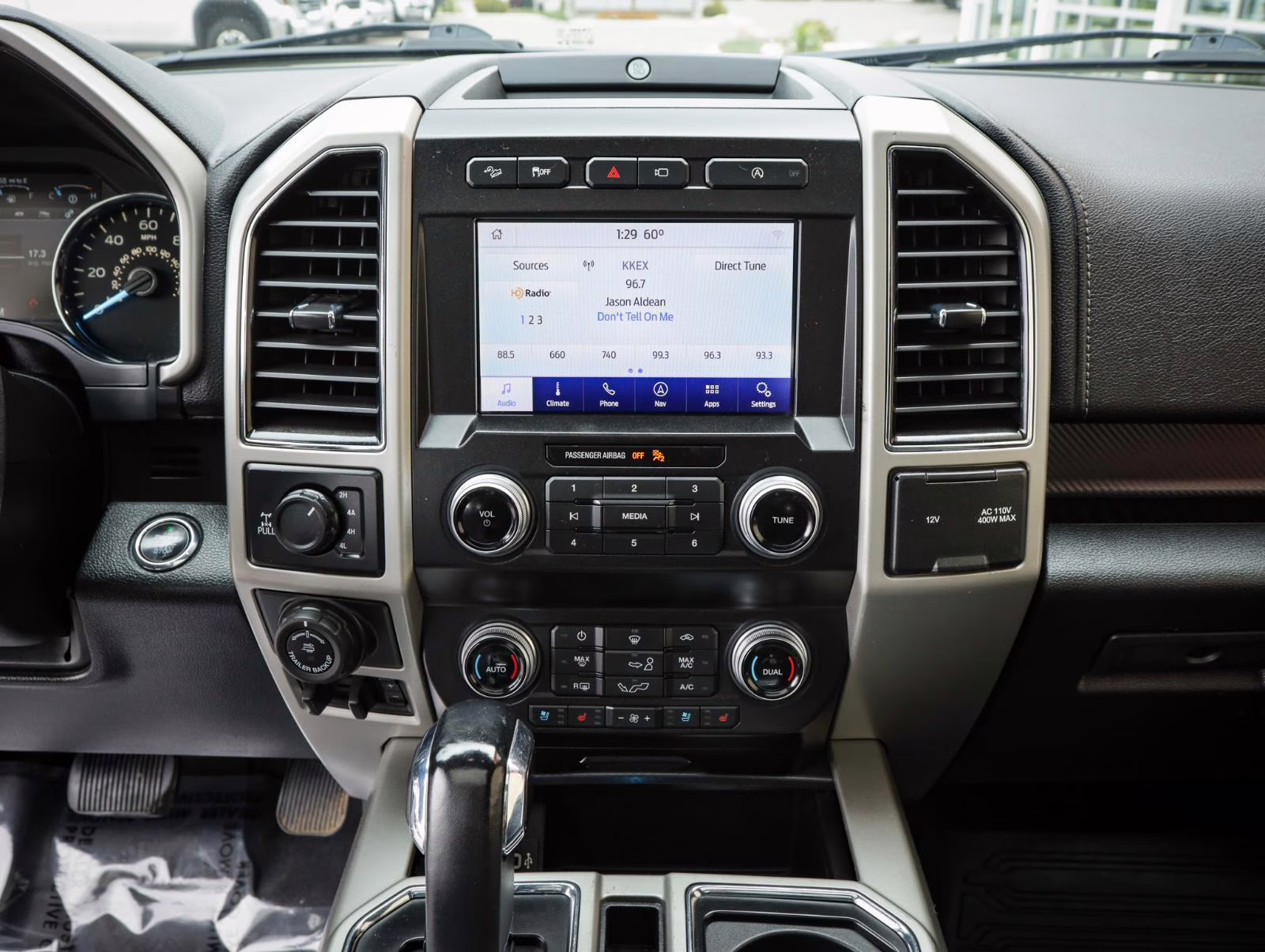 2020 Agate Black Metallic Ford F-150 LARIAT 4X4 Truck