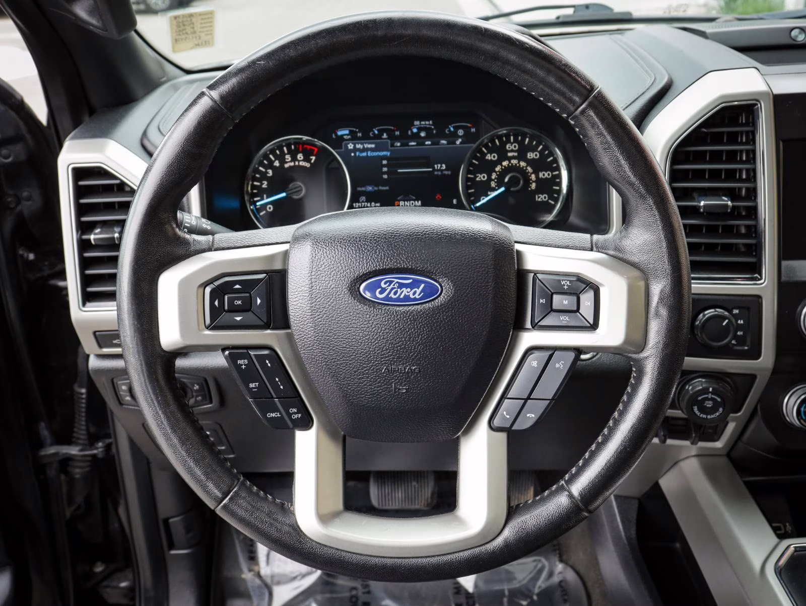 2020 Agate Black Metallic Ford F-150 LARIAT 4X4 Truck