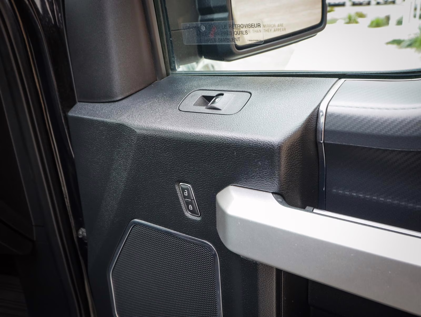 2020 Agate Black Metallic Ford F-150 LARIAT 4X4 Truck