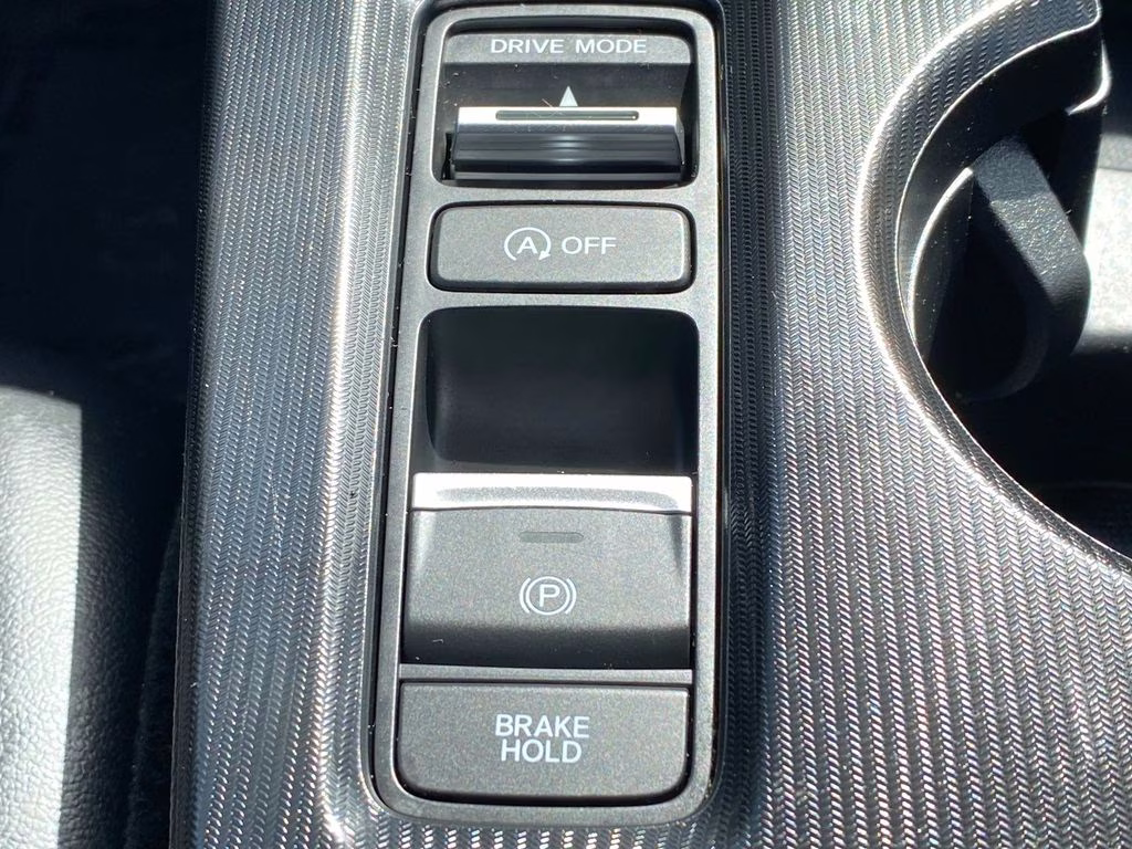 2024 Platinum White Pearl Honda Civic Sport FWD Sedan