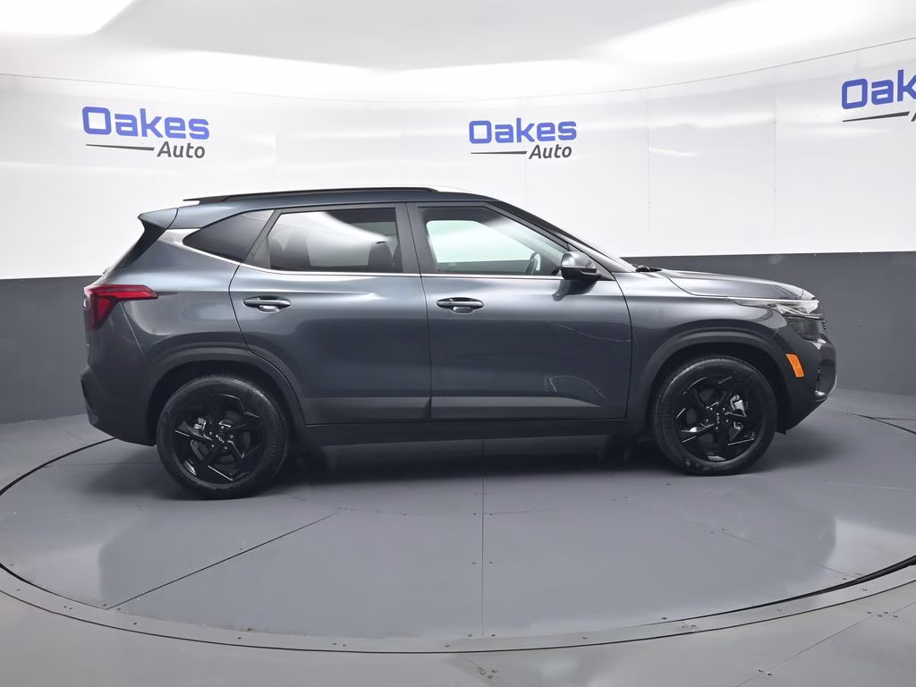 2026 Gravity Gray Kia Seltos EX AWD SUV