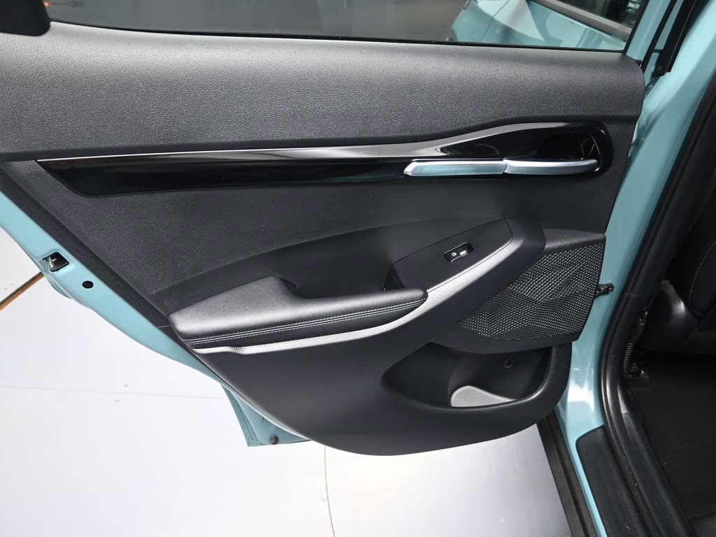 2026 Pluton Blue/Black Roof Kia Seltos S AWD SUV