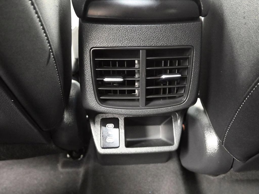 2026 Pluton Blue/Black Roof Kia Seltos S AWD SUV