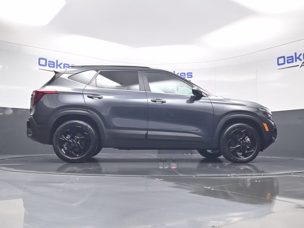 2026 Gravity Gray Kia Seltos EX AWD SUV