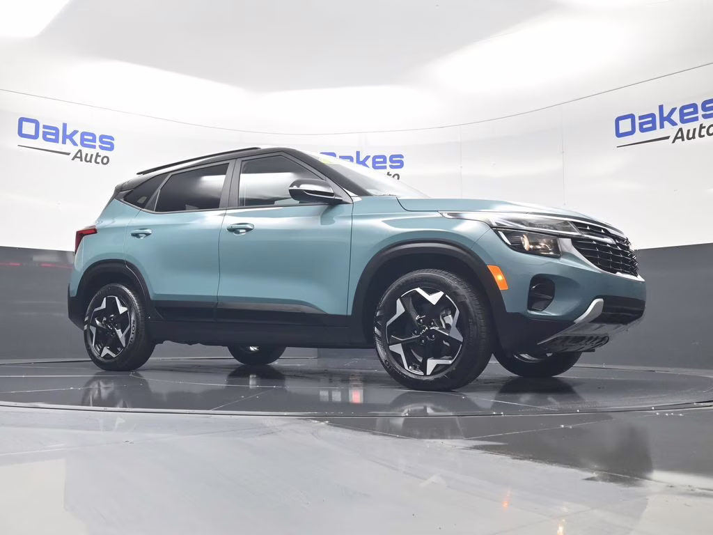 2026 Pluton Blue/Black Roof Kia Seltos S AWD SUV