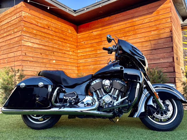 2020 Thunder Black Pearl Indian ROADMASTER, THUNDER BLACK PEARL, 49ST Base