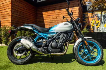 2026 BRAVA BLUE Royal Enfield GUERRILLA 450