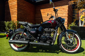 2025 RAVE RED Royal Enfield GOAN CLASSIC 350