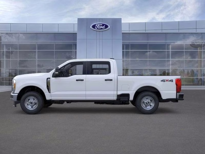 2026 Oxford White Ford Super Duty F-250 SRW XL 4X4 Truck