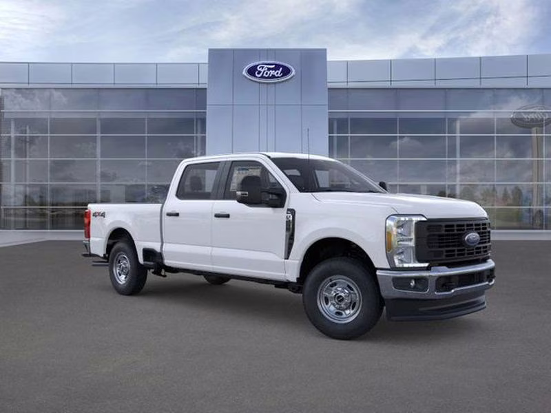 2026 Oxford White Ford Super Duty F-250 SRW XL 4X4 Truck