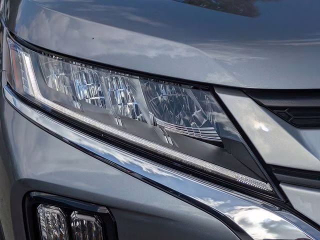 2025 Mercury Gray Metallic Mitsubishi Outlander Sport 2.0 ES 4X4 SUV