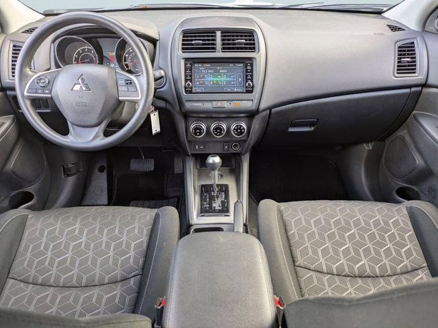 2025 Mercury Gray Metallic Mitsubishi Outlander Sport 2.0 ES 4X4 SUV