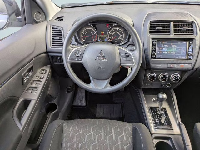 2025 Mercury Gray Metallic Mitsubishi Outlander Sport 2.0 ES 4X4 SUV