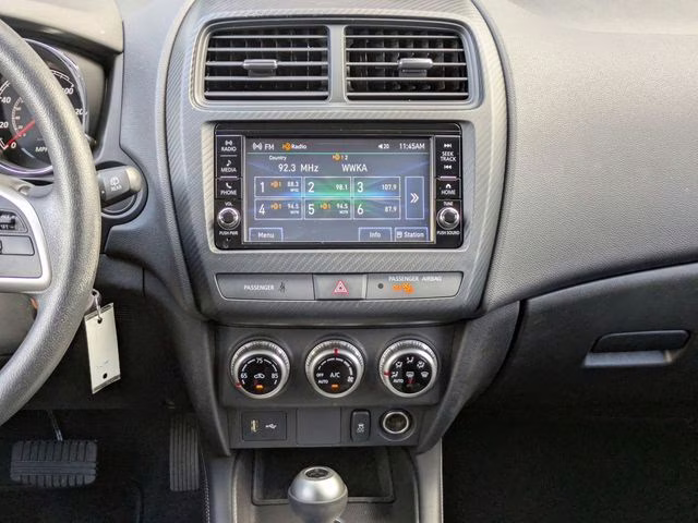 2025 Mercury Gray Metallic Mitsubishi Outlander Sport 2.0 ES 4X4 SUV