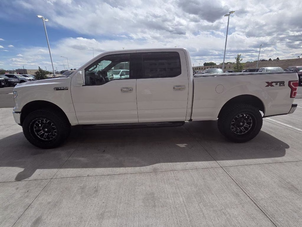 2020 White Ford F-150 XLT 4X4 Truck