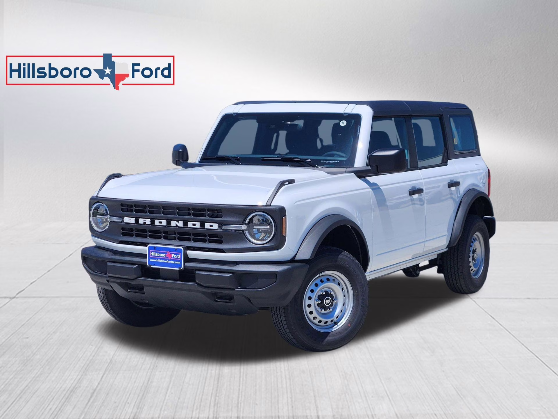 2025 Oxford White Ford Bronco Base 4X4 SUV