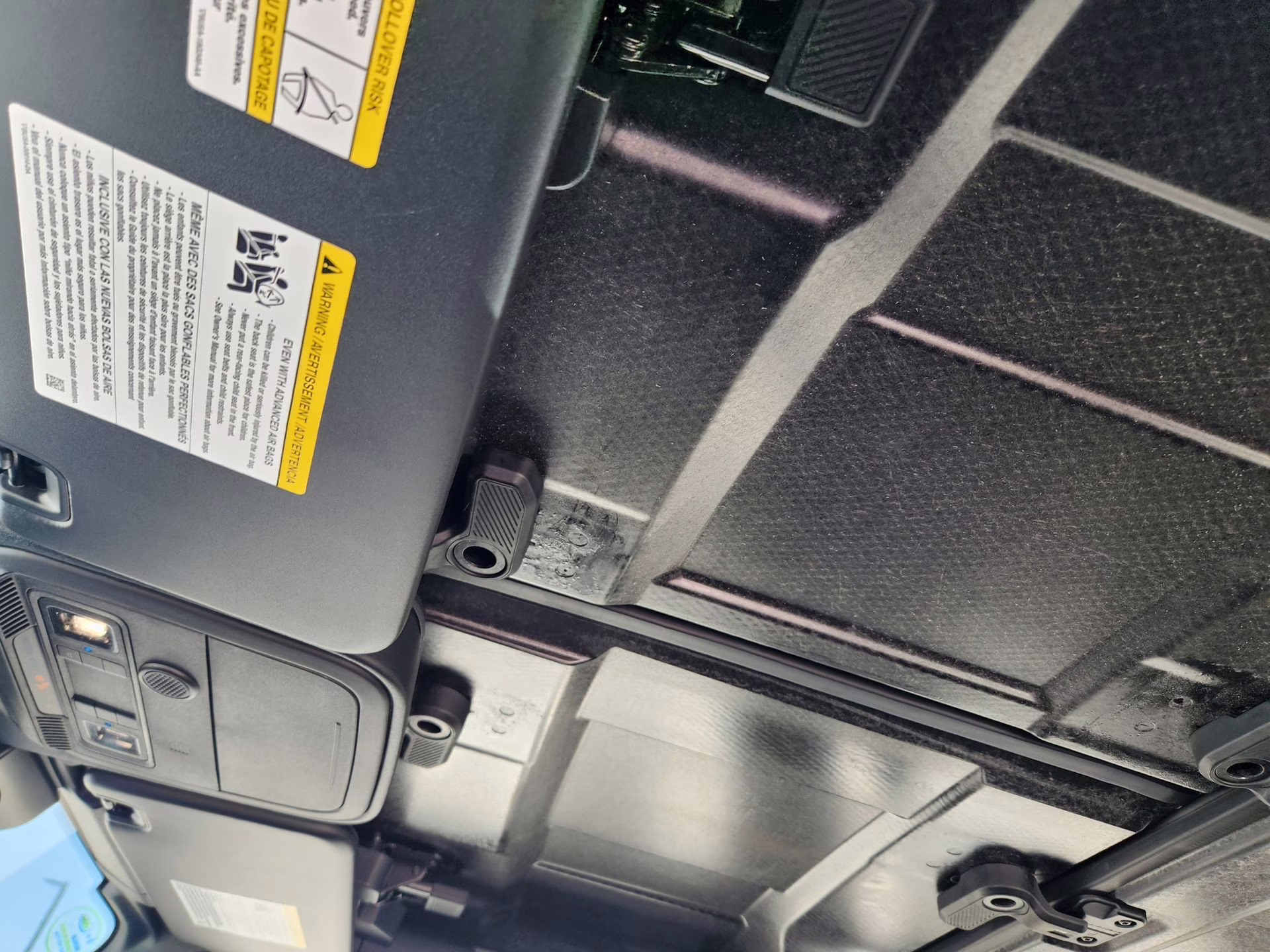 2025 Oxford White Ford Bronco Base 4X4 SUV