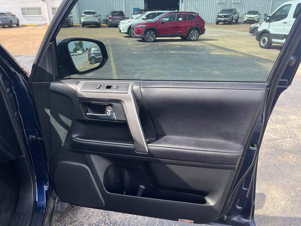 2019 Nautical Blue Metallic Toyota 4Runner SR5 RWD SUV